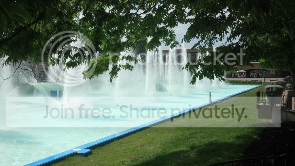 Fountains3_zps8cfcd5dd.jpg