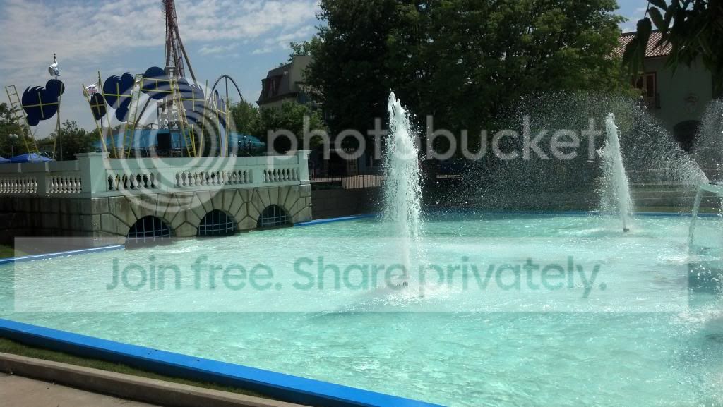 Fountains4_zpsda56cd44.jpg